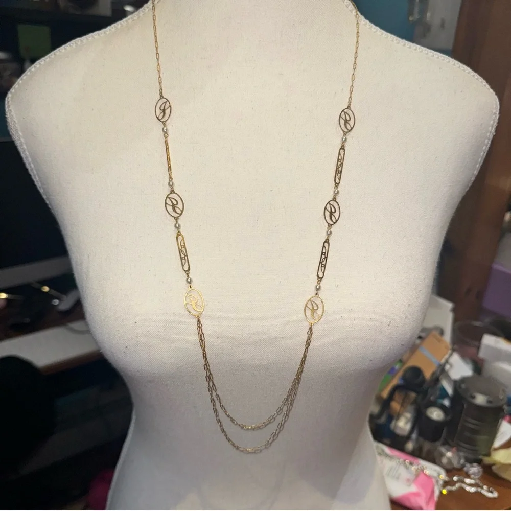 Avon initial touch necklace - Picture 1 of 5